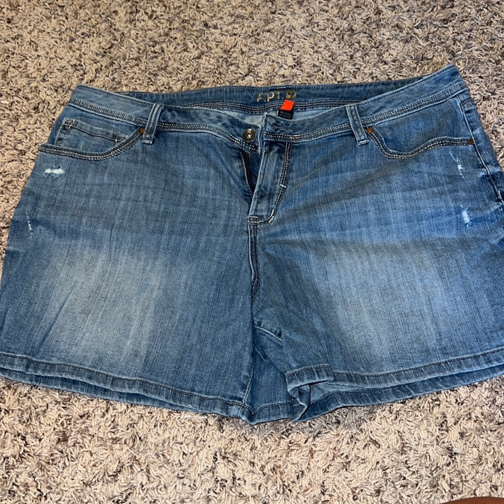 Womens Jean shorts size 16